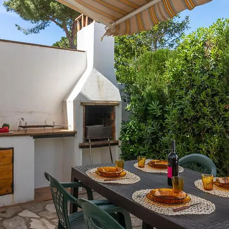 Holiday home Casa L'escala, 2 Dormitorios, 5 Personas - Es-325-35 Torroella De Montgri