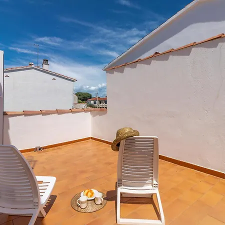 Casa L'escala, 2 Dormitorios, 5 Personas - Es-325-35