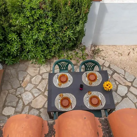 Casa L'escala, 2 Dormitorios, 5 Personas - Es-325-35 Holiday home *