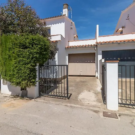 Holiday home Casa L'escala, 2 Dormitorios, 5 Personas - Es-325-35